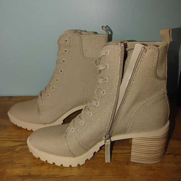 Dolce Vita Stylish Tan Women's Ankle Combat Boots Size 8.5 - Picture 7 of 10